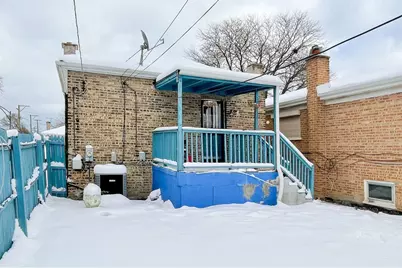 9516 S Yale Avenue, Chicago, IL 60628 - Photo 23