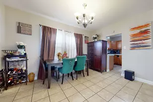 9516 S Yale Ave, Chicago, IL 60628 - Photo 5