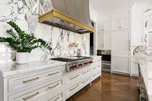 3336 N Oakley Ave, Chicago, IL 60618 - Photo 9