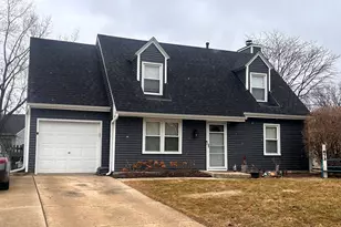 873 Shady Ln, Aurora, IL 60506 - Photo 1