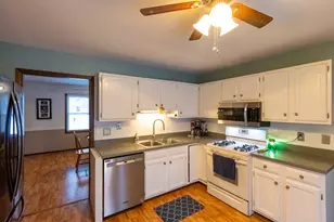 873 Shady Ln, Aurora, IL 60506 - Photo 7