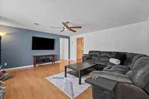 19924 S Hillgate Rd, Mokena, IL 60448 - Photo 5