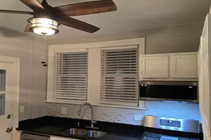 7529 N Claremont Ave, Chicago, IL 60645 - Photo 7