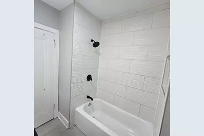 7529 N Claremont Avenue #2, Chicago, IL 60645 - Photo 13