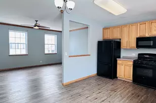 1851 Indian Hill Ln, Aurora, IL 60503 - Photo 5