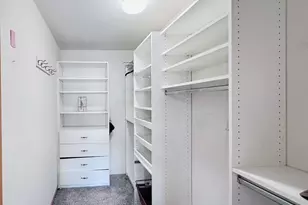 1851 Indian Hill Ln, Aurora, IL 60503 - Photo 15