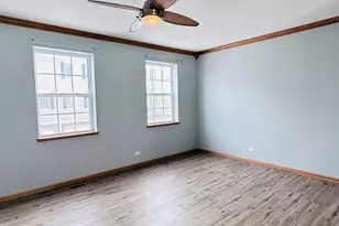 1851 Indian Hill Ln, Aurora, IL 60503 - Photo 7