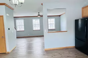 1851 Indian Hill Ln, Aurora, IL 60503 - Photo 7