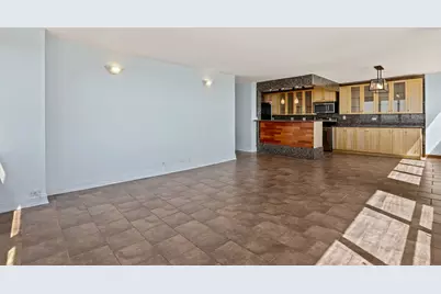 655 W Irving Park Road #4101, Chicago, IL 60613 - Photo 7