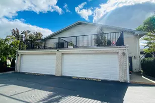 1306 S New Wilke Rd, Arlington Heights, IL 60005 - Photo 23