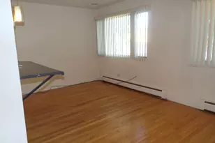 77 W Central Ave, Roselle, IL 60172 - Photo 5