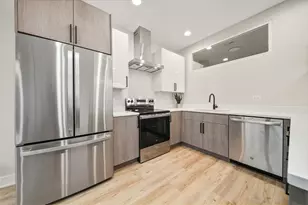 8900 Windemere Ave, Brookfield, IL 60513 - Photo 7