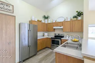 1431 Silverstone Dr, Carpentersville, IL 60110 - Photo 5