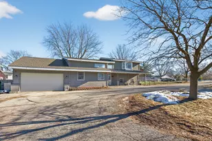6606 Silver Lake Rd, Cary, IL 60013 - Photo 1