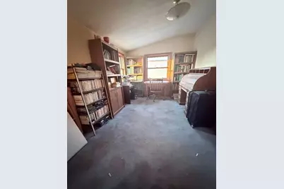 5710 N Karlov Avenue, Chicago, IL 60646 - Photo 9