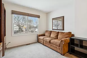 52 White Oak Cir, Saint Charles, IL 60174 - Photo 15