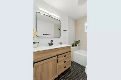 1024 S Ridgeland Avenue, Oak Park, IL 60304 - Photo 9