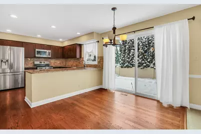 1000 Cumberland Lane, Buffalo Grove, IL 60089 - Photo 13