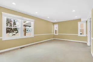 1000 Cumberland Ln, Buffalo Grove, IL 60089 - Photo 11