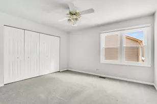 1000 Cumberland Ln, Buffalo Grove, IL 60089 - Photo 25