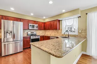 1000 Cumberland Ln, Buffalo Grove, IL 60089 - Photo 15