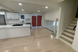 916 E 168th St, South Holland, IL 60473 - Photo 9