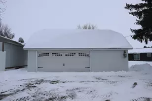 114 5th St, Walnut, IL 61376 - Photo 27