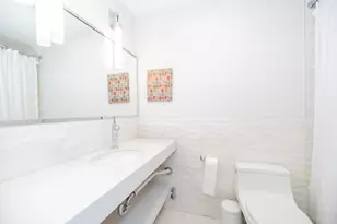 70 W Burton Pl, Chicago, IL 60610 - Photo 15