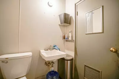 2045 W Galena Avenue, Freeport, IL 61032 - Photo 9