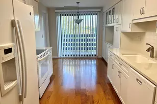 2000 Chestnut Ave, Glenview, IL 60025 - Photo 7