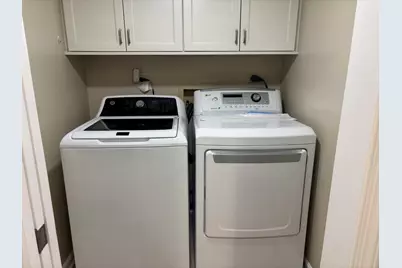 2000 Chestnut Avenue #407, Glenview, IL 60025 - Photo 15