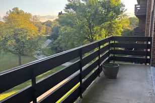 2000 Chestnut Ave, Glenview, IL 60025 - Photo 11