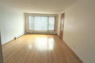 6134 W 79th St, Burbank, IL 60459 - Photo 3