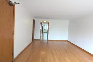 6134 W 79th St, Burbank, IL 60459 - Photo 3