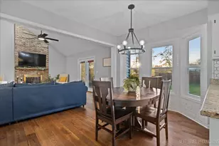 602 Highbury Ln, Geneva, IL 60134 - Photo 9