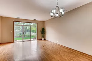 961 Genesee Ct, Naperville, IL 60563 - Photo 7