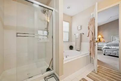 2750 Langley Circle, Glenview, IL 60026 - Photo 11