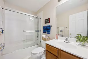 2750 Langley Cir, Glenview, IL 60026 - Photo 15