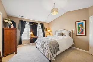 2750 Langley Cir, Glenview, IL 60026 - Photo 9