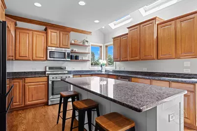 5N587 Prairie Springs Drive, Saint Charles, IL 60175 - Photo 13