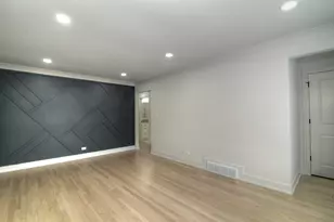 324 Parkside Ave, Itasca, IL 60143 - Photo 17