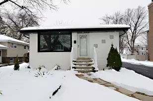 324 Parkside Ave, Itasca, IL 60143 - Photo 1