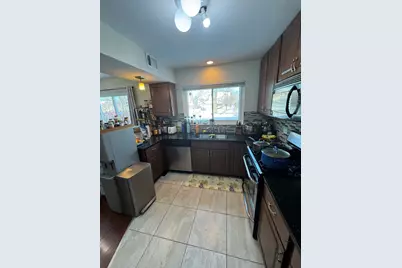 [Address not provided], Buffalo Grove, IL 60089 - Photo 7