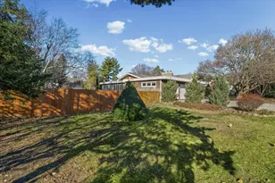 22 Greencroft Dr, Champaign, IL 61821 - Photo 61