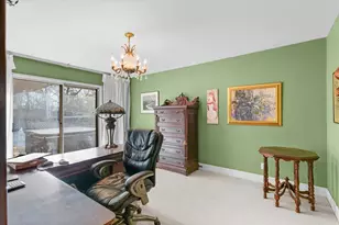 22 Greencroft Dr, Champaign, IL 61821 - Photo 17