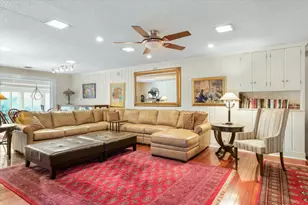 22 Greencroft Dr, Champaign, IL 61821 - Photo 37