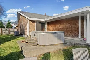 22 Greencroft Dr, Champaign, IL 61821 - Photo 63