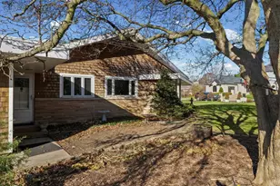 22 Greencroft Dr, Champaign, IL 61821 - Photo 65