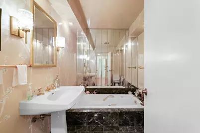 22 Greencroft Drive, Champaign, IL 61821 - Photo 9