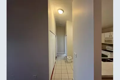 1127 Silverstone Drive #1127, Carpentersville, IL 60110 - Photo 11